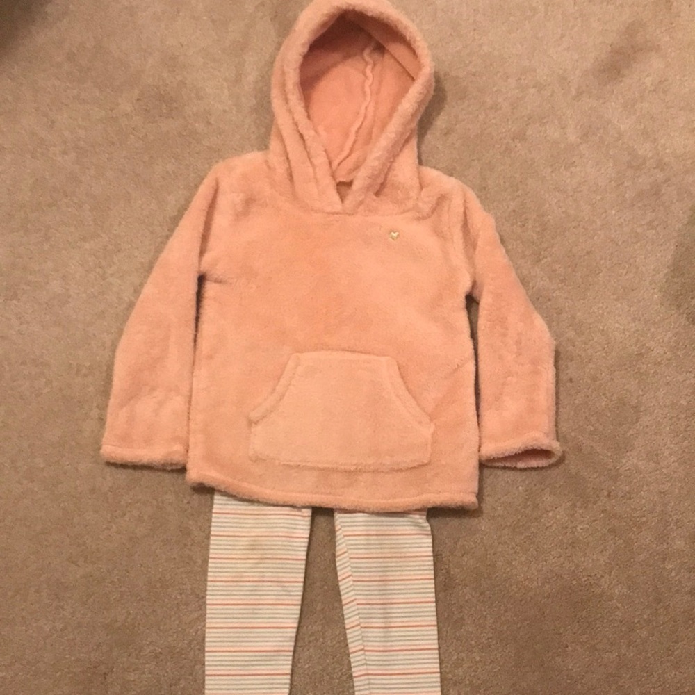 Carters Two Piece Set
